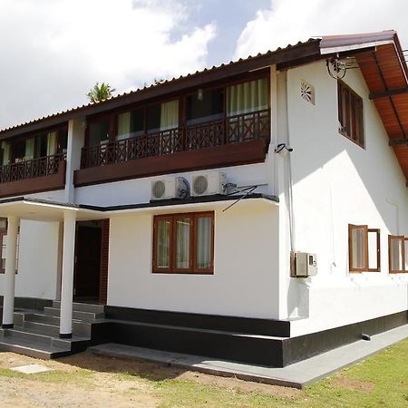 Acquabey Surf Villa Matara Extérieur photo