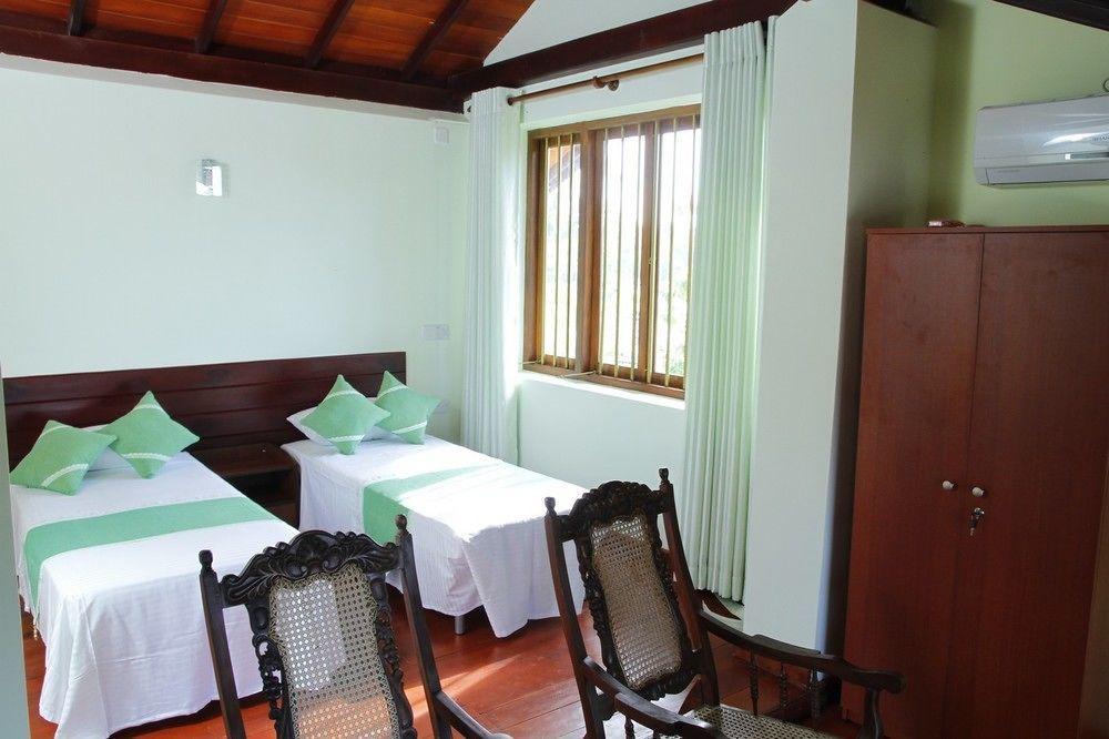 Acquabey Surf Villa Matara Extérieur photo