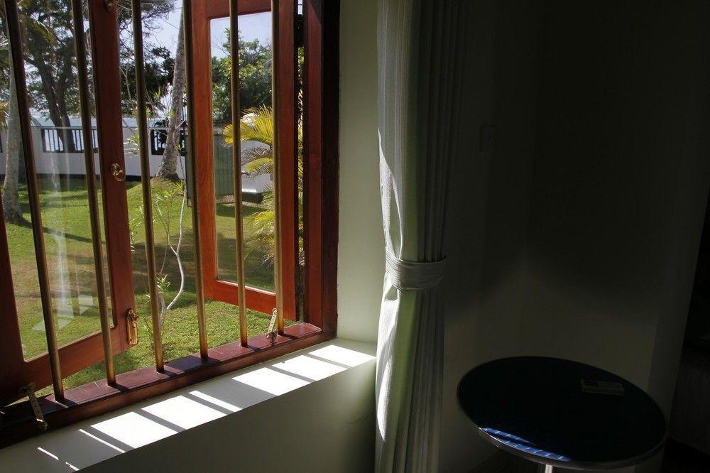 Acquabey Surf Villa Matara Extérieur photo