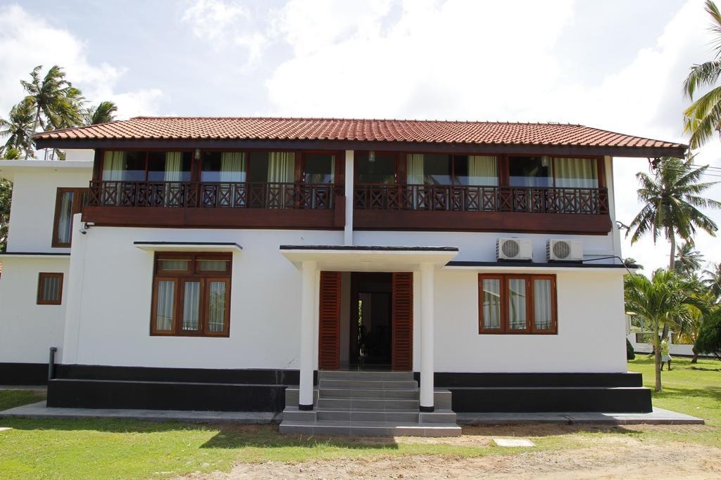 Acquabey Surf Villa Matara Extérieur photo