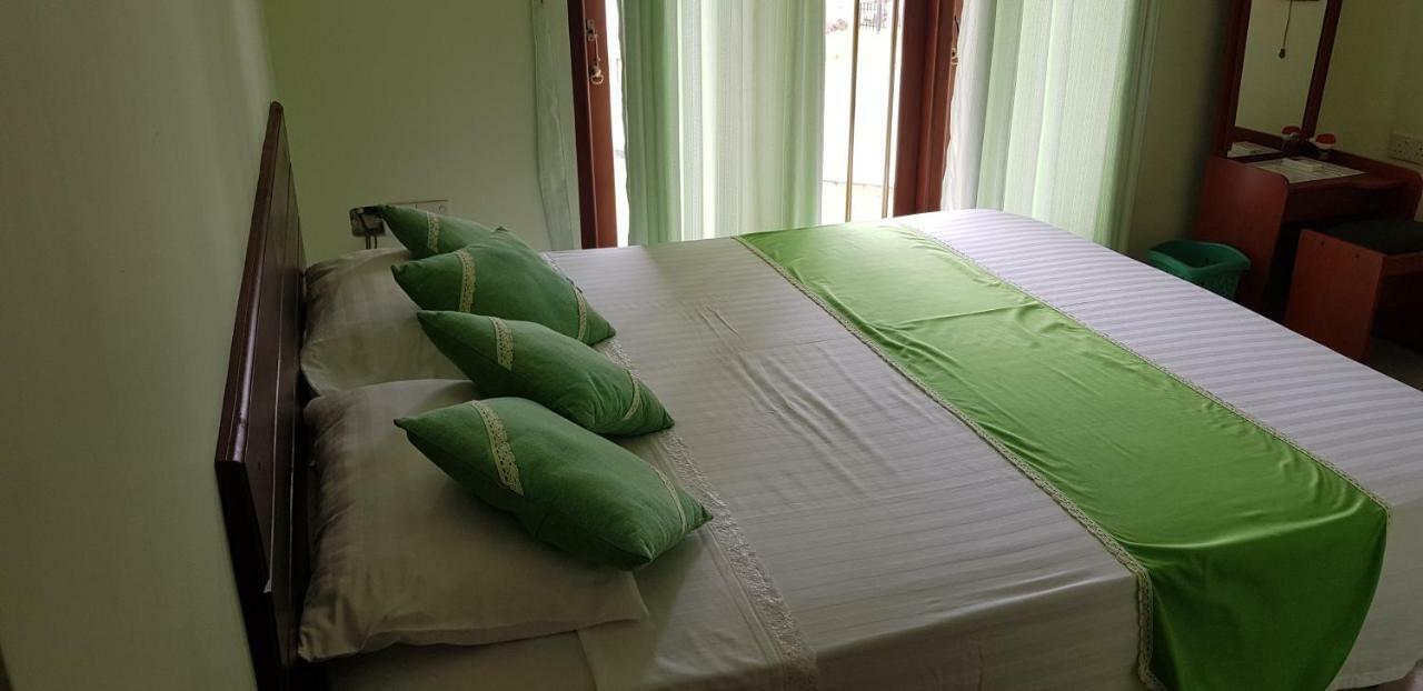 Acquabey Surf Villa Matara Extérieur photo